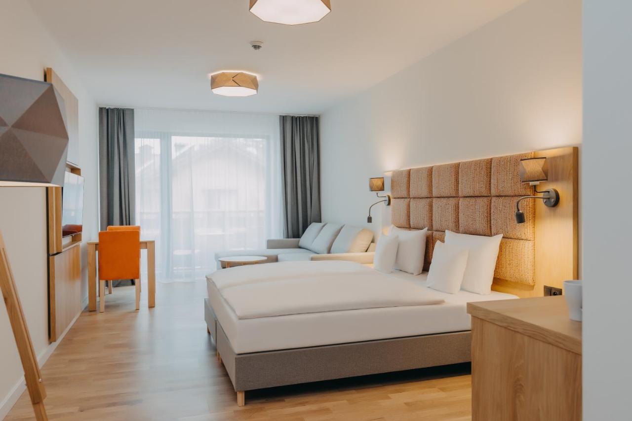 Platinum Apartments 스클라르스카포렘바 외부 사진