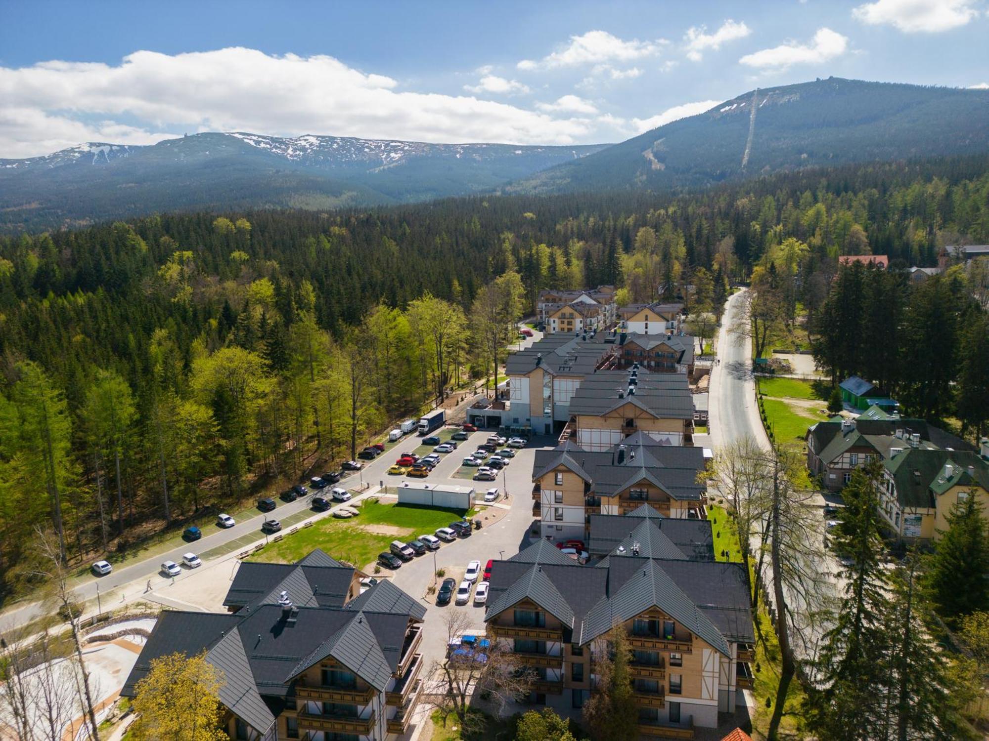Platinum Apartments 스클라르스카포렘바 외부 사진
